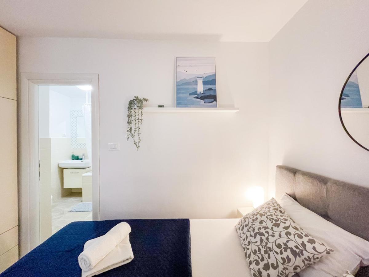 Apartment Zenta With Free Private Parking スプリト エクステリア 写真