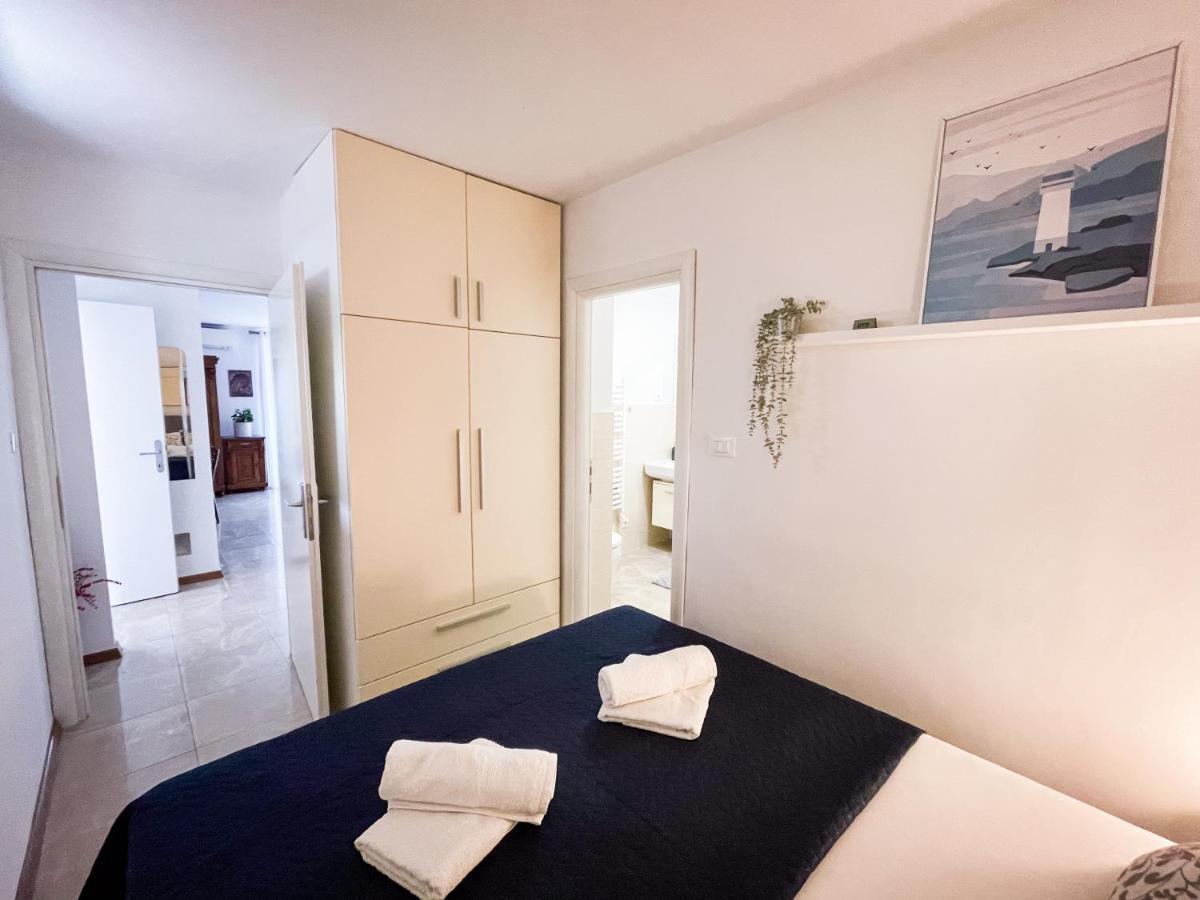 Apartment Zenta With Free Private Parking スプリト エクステリア 写真