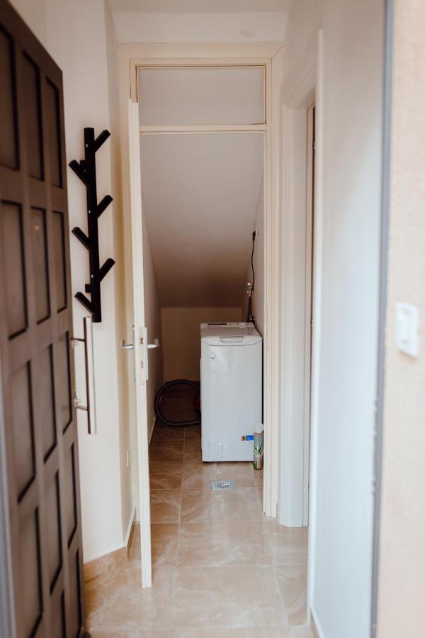 Apartment Zenta With Free Private Parking スプリト エクステリア 写真