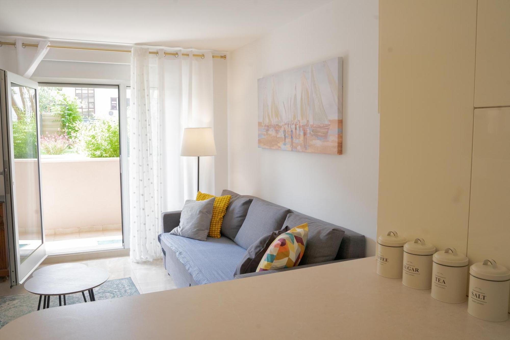 Apartment Zenta With Free Private Parking スプリト エクステリア 写真